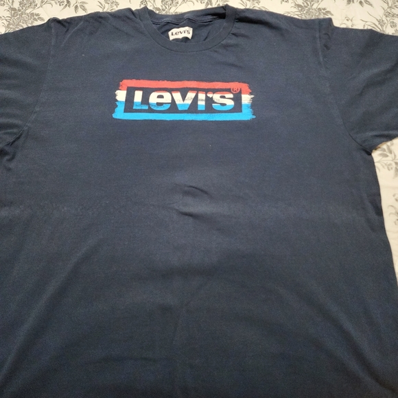 Levi's men graphic tshirt - Picture 1 of 1